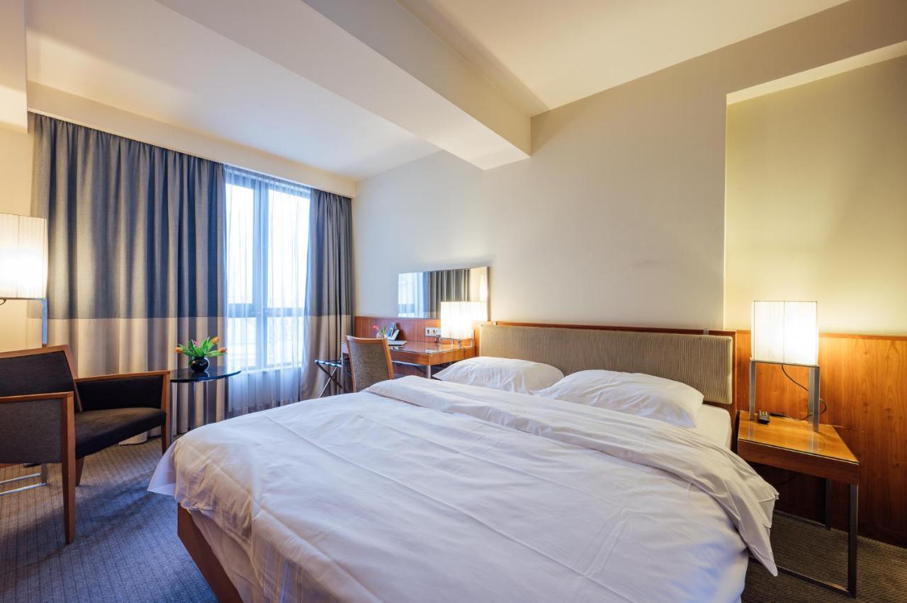 Peakture Hotel Bukarest Eksteriør billede