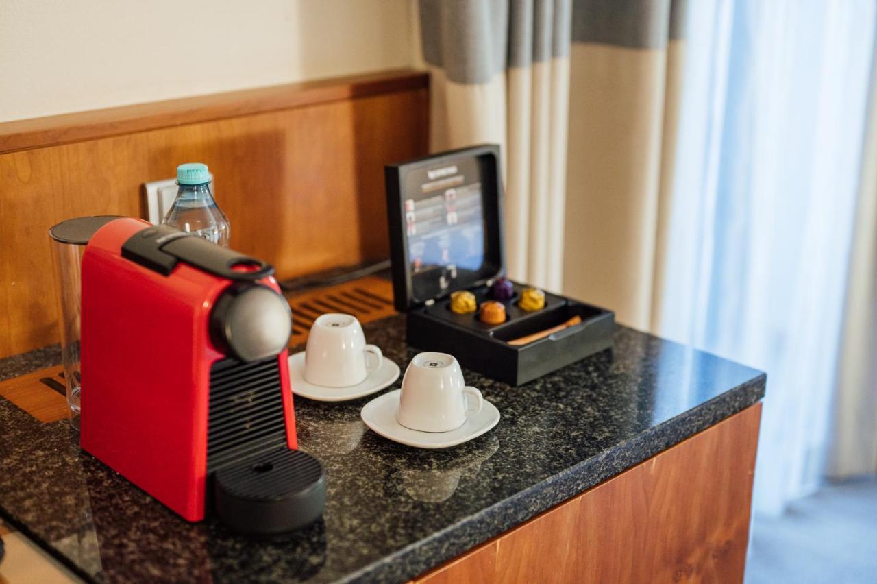 Peakture Hotel Bukarest Eksteriør billede